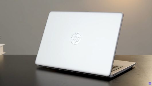 HP 240 G9 i3 (6L1X7PA): A Blend of Performance and Portability